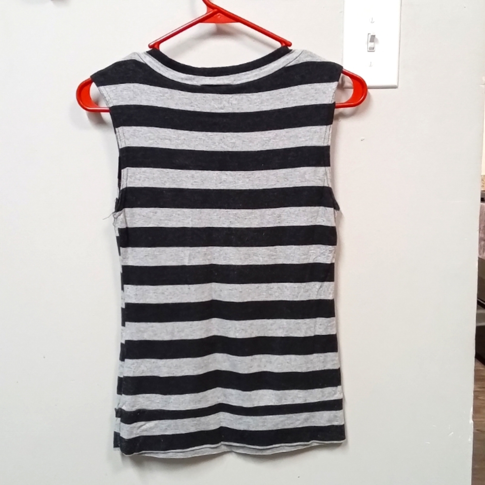 B.Works Size medium - Picture 2 of 4